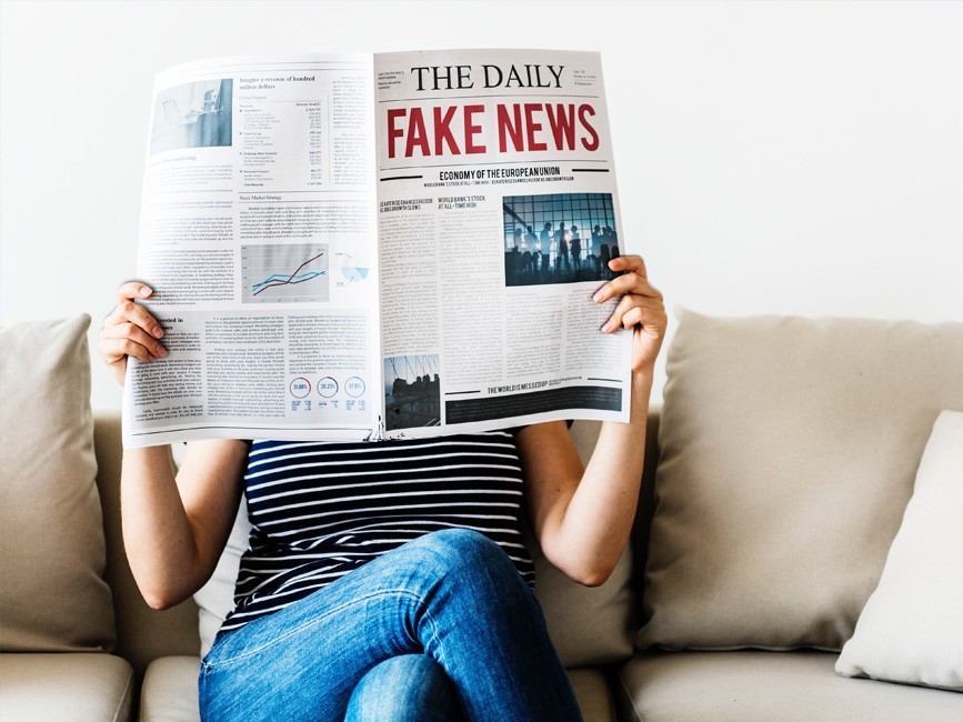 18+ Download Newspaper Advert Mockup Psd Free PSD